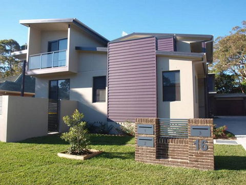 NORTHERN HAVEN-3/16 David Campbell St NH - Australian Destinations 0