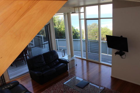 NORTHPOINT 1 - Australian Destinations 3