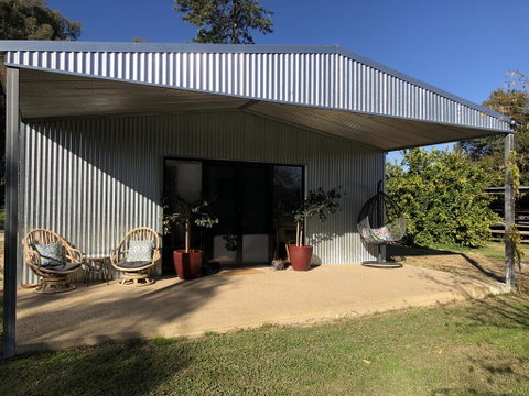 Oak Lane Guest House & Farm Stay - Australian Destinations 2