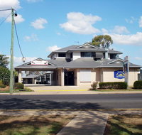 Oakey Motor Inn - Australian Destinations