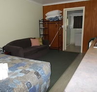 Oakridge Motel Tourist Park - Australian Destinations