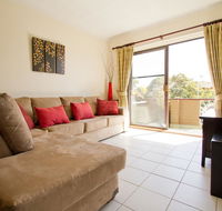 Oaks apartment at dee why beach - Australian Destinations
