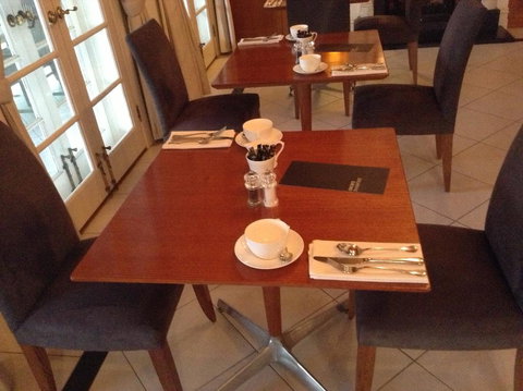 Oscars Waterfront Boutique Hotel - Australian Destinations 1