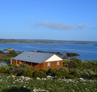 Pelican Lagoon Cabin - Australian Destinations