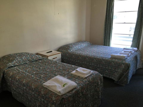 Port Macquarie Hotel - Australian Destinations 1