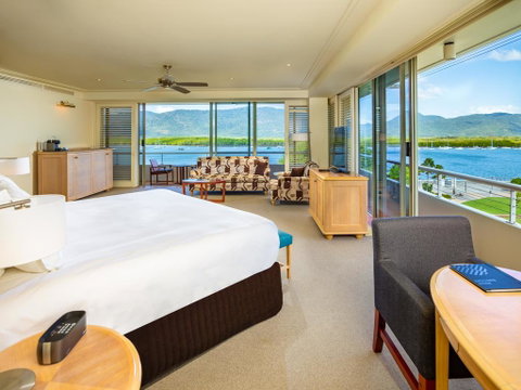 Pullman Reef Hotel Casino - Australian Destinations 2
