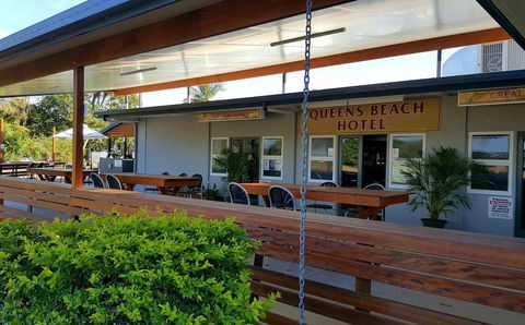 Queens Beach Hotel - Australian Destinations 0