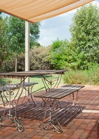 Saltaire Cottages - Australian Destinations 3