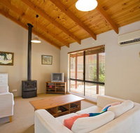 Sandhurst Escape 2-17 - Australian Destinations