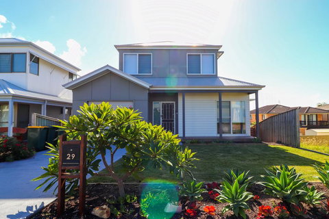 Seaside Escape - Australian Destinations 1