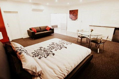 Silver Haven Motor Inn - Australian Destinations 2