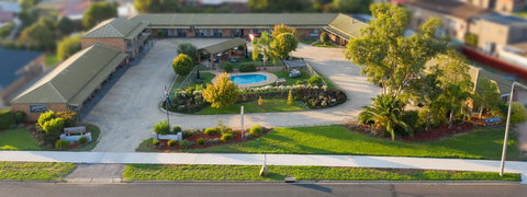 Statesman Motor Inn - Australian Destinations 0