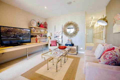 Stylish 1 Bedroom Apartment Amazing City Views - Australian Destinations 2