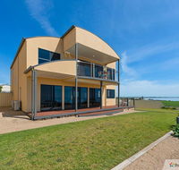 Sunset Cove Beach House - Australian Destinations