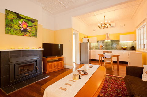 Taree Apartment - Australian Destinations 0