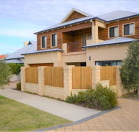 Terrific Townhouse - Australian Destinations