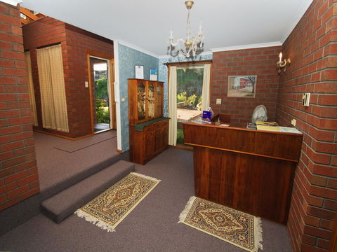 Derwent Retreat - Australian Destinations 11
