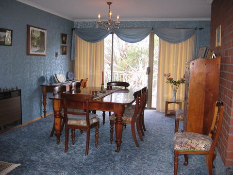 Derwent Retreat - Australian Destinations 12