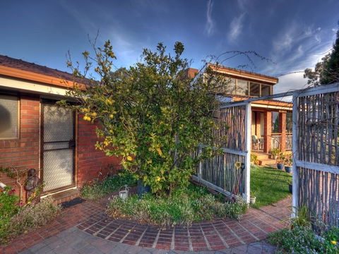 Derwent Retreat - Australian Destinations 3