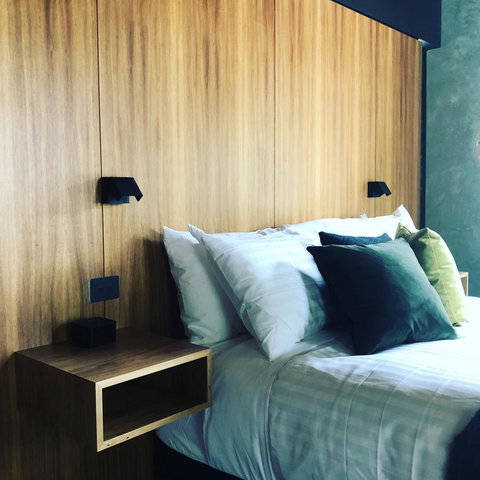 Moss Hotel - Australian Destinations 19