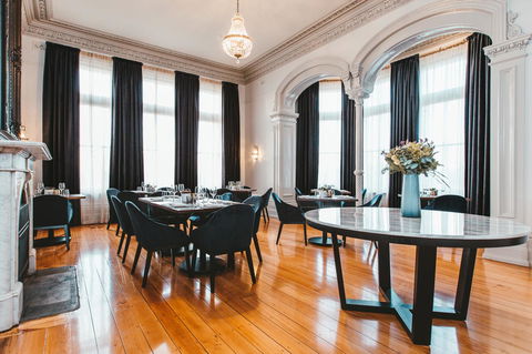Maylands Lodge - Australian Destinations 8