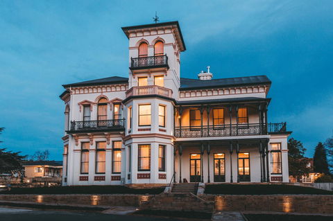 Maylands Lodge - Australian Destinations 1