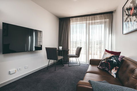 Maylands Lodge - Australian Destinations 38