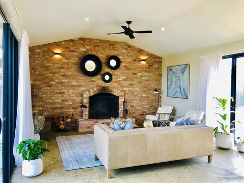 EMBRACING EVANDALE - Hosted By L'Abode Accommodation - Australian Destinations 6