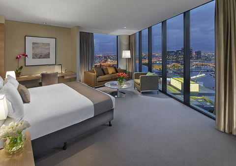 Crown Promenade Melbourne - Australian Destinations 1