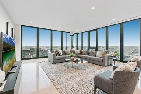 Experience Platinum Hotel Apartments - Australian Destinations 17