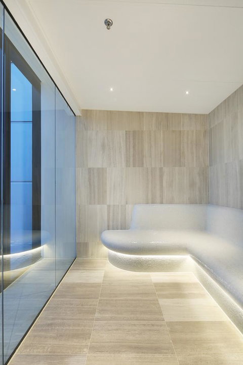Experience Platinum Hotel Apartments - Australian Destinations 30