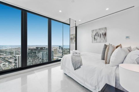 Experience Platinum Hotel Apartments - Australian Destinations 13