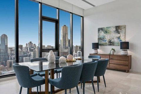Experience Platinum Hotel Apartments - Australian Destinations 8