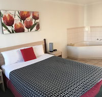 Beachcomber Motel  Apartments - Australian Destinations