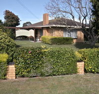 Jacaranda House - Australian Destinations