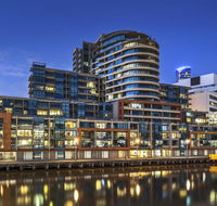 Waterfront Melbourne Apartments - Australian Destinations