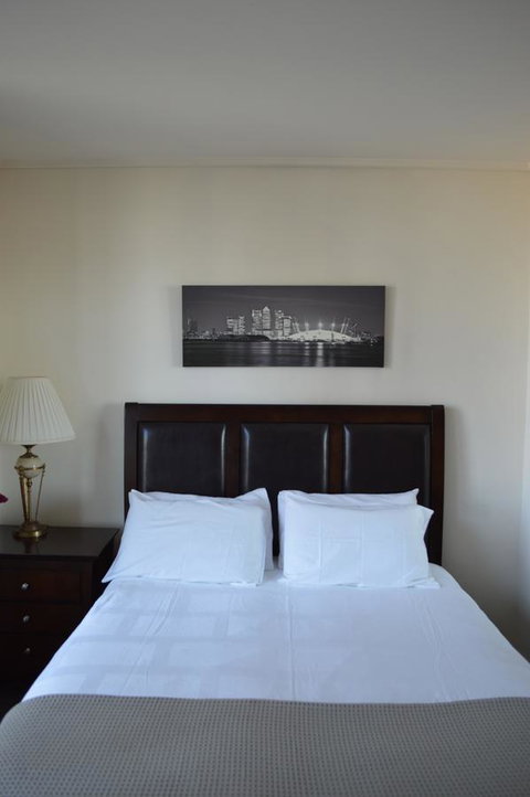 3BR Apartment At Victoria Tower Southbank - Australian Destinations 12