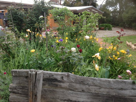 Mud Hollow Barn - Australian Destinations 12