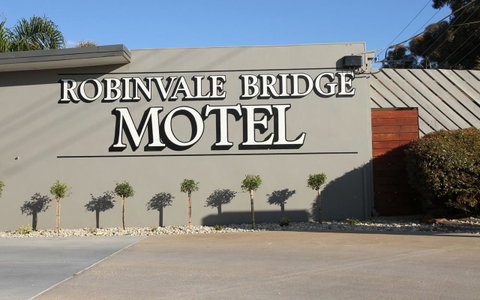 Robinvale Bridge Motel - Australian Destinations 15