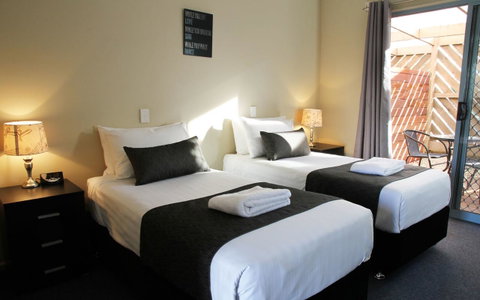 Robinvale Bridge Motel - Australian Destinations 11
