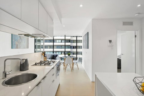 Complete Host Tiara Apartments - Australian Destinations 38