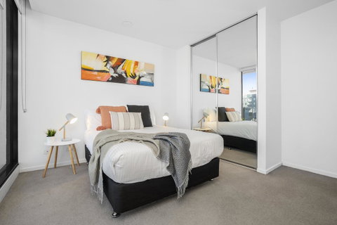 Complete Host Tiara Apartments - Australian Destinations 13