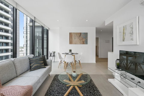 Complete Host Tiara Apartments - Australian Destinations 41