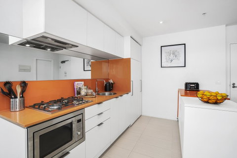 Complete Host Tiara Apartments - Australian Destinations 15