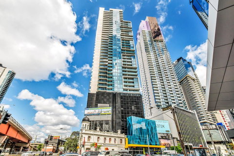 Cloud9 Luxury Apartments - Australian Destinations 17