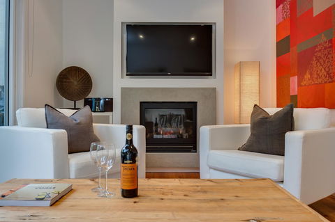 Capella Villa No. 4 - Stunning Luxury Decor Inside And Out - Australian Destinations 2