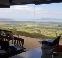One Tree Hill - Australian Destinations