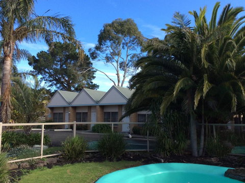 Tropicana Motor Inn - Australian Destinations 36
