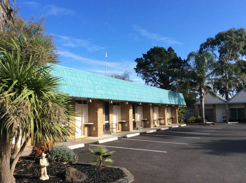 Tropicana Motor Inn - Australian Destinations 38