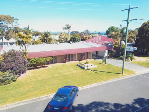 Tropicana Motor Inn - Australian Destinations 17